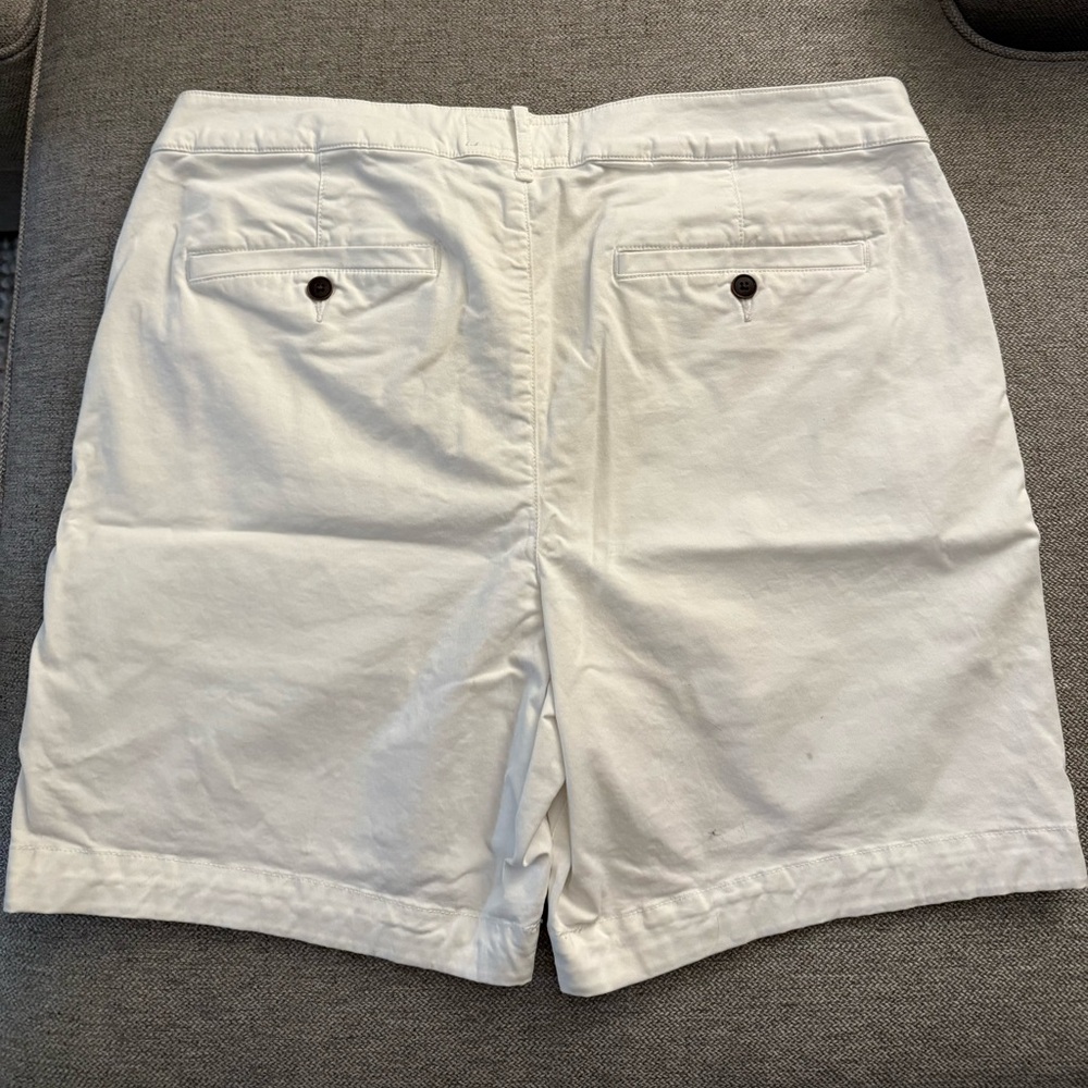 Casual Mens White Shorts - Picture 3 of 3
